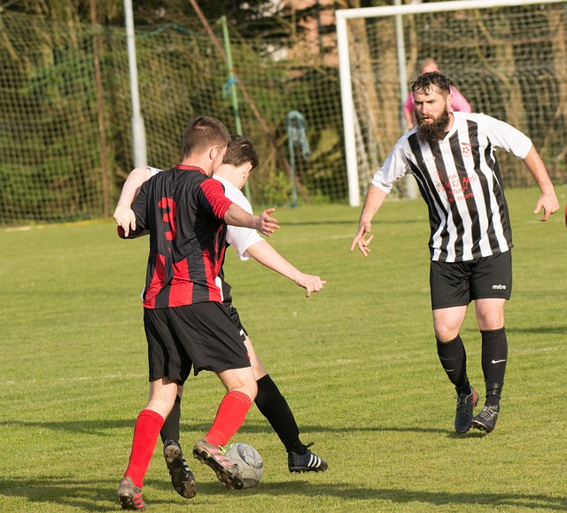 3年1亿美元没了！火箭或向范乔丹开出2+1合同，斯通要压价.